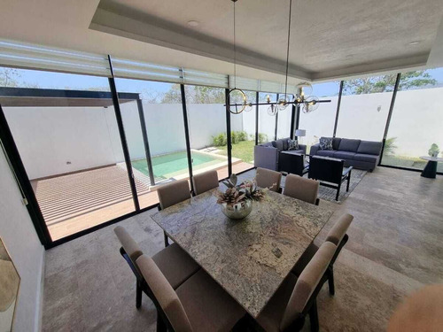 Casa En Venta En Residencial Lenora, Temozón Norte