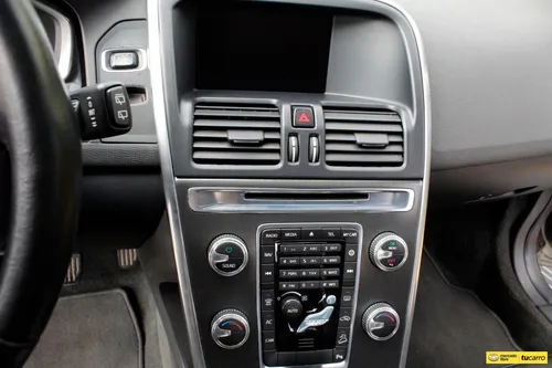 Volvo XC60 2.5 T5 Awd At