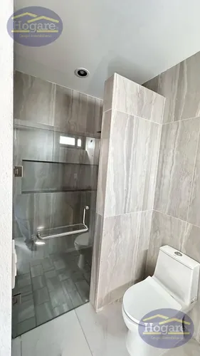 Casa En Venta Dentro De Cluster En La Campiña Residencial León Gto