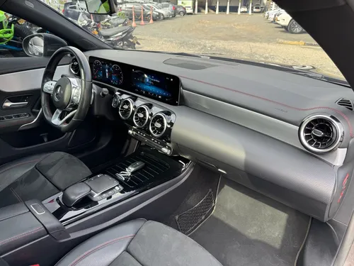 Mercedes-Benz Clase CLA 1.3 Cla 180 Amg Line At
