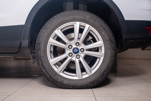 Imagen 9 de 13 de Ford Kuga 2.0 Sel Taraborelli #