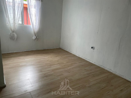 Casa En Venta De 4 Dorm. En Curicó