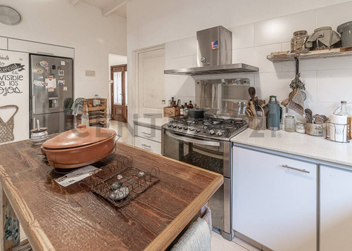 Venta Casa 5 Ambientes En 1 Planta Con Vista A La Laguna Cantón Norte, Escobar