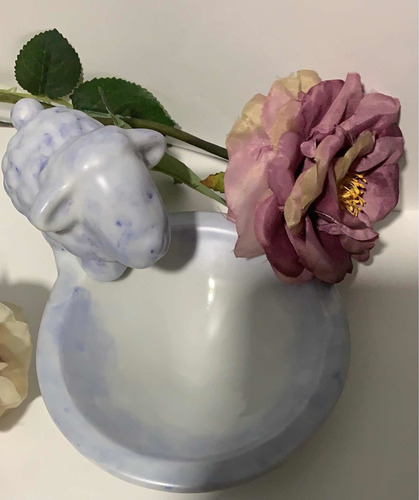 Imagem 2 de 4 de Saboneteira Porcelana Infantil Carneirinho Azul