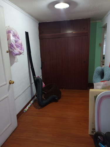 Casa En Pasaje Cerrado 4d/2b +2 Estacionamientos Y Cobertizo