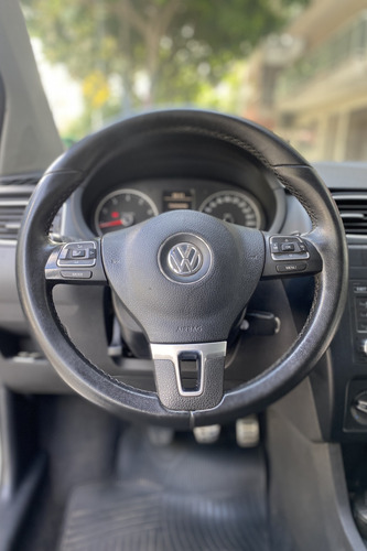 Volkswagen Suran Cross 1.6 Highline 101cv