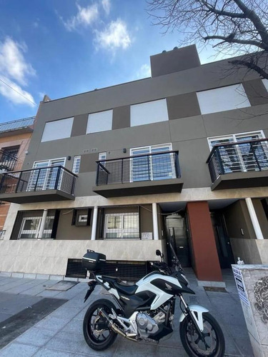 Ph En Triplex Con Terraza Propia En Venta