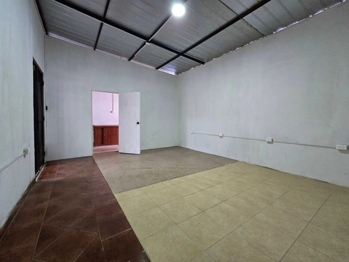 Local Comercial C / Capacidad 6 Estac. (177301)