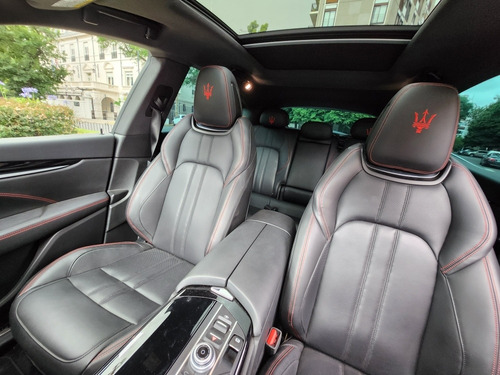 Imagen 9 de 10 de Maserati Levante 2017 29.000km