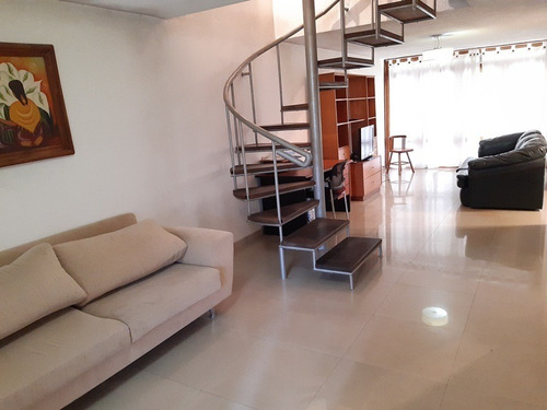 Imagen 6 de 14 de Excelente Townhouse En El Conj Res Puerto Principe Lecheria