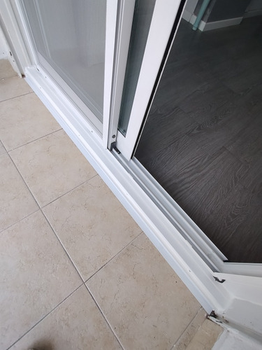 Cerramientos De Aluminio/ Trchos Corredizos/ Ventanas Dvh
