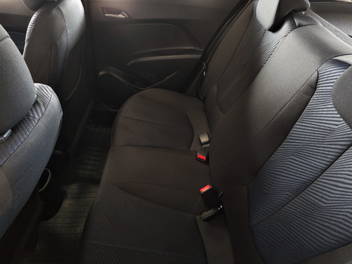 Imagem 7 de 12 de Hyundai Hb20 Comfort Plus 1.6 Preto 2014