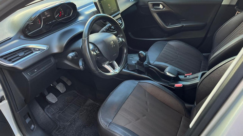 Peugeot 2008 1.6 Feline