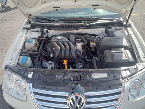 Volkswagen Jetta 2.0 Gl Team 5 Velocidades Manual