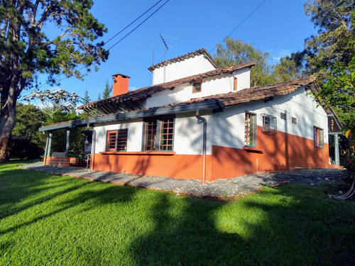 Venta De Casa Campestre En El Retiro