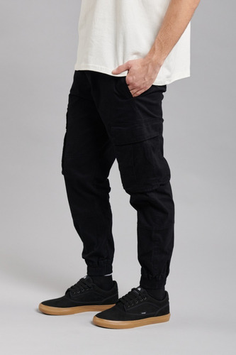 Pantalon Vicus Multi Pockets Negro