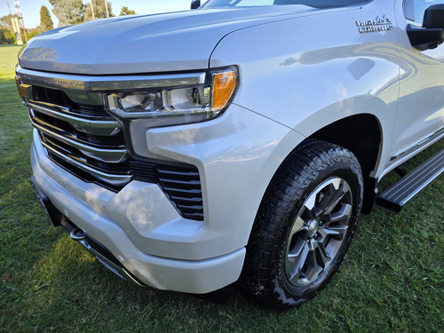 Chevrolet Silverado 5.3 V8 High Country