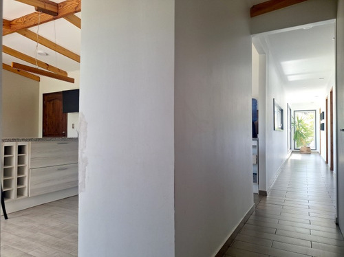 Parcela Con 2 Casas Independientes