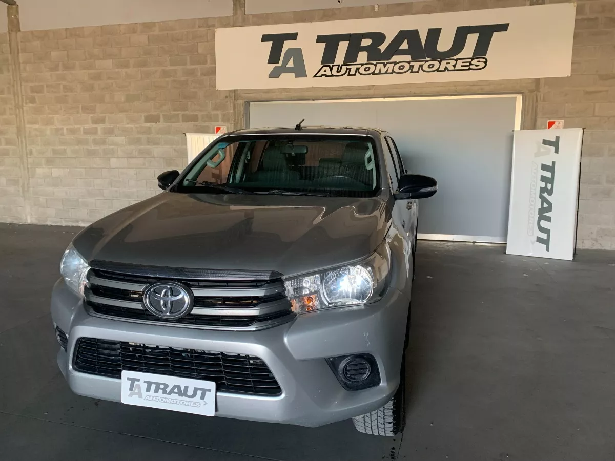 Toyota Hilux 2.8 Cd Sr 177cv 4x4