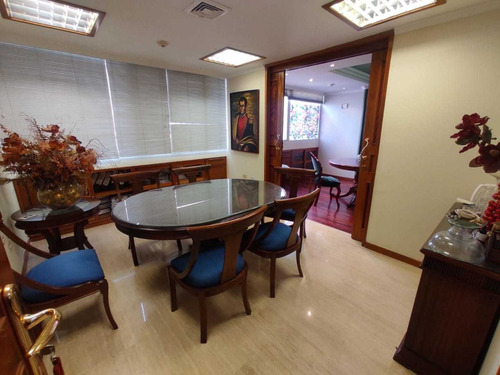 Imagen 17 de 29 de Vendo/alquilo Oficina 542 M2 Sabana Grande 4955