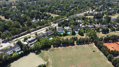 Lote De 800 M2 En Venta En Barrio Santo Domingo