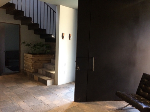 Casa En Venta En Circuito Avándaro, Valle De Bravo