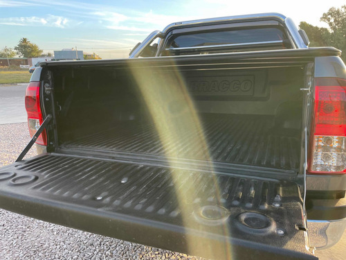 Imagen 8 de 13 de Toyota Hilux 2.8 Cd Srx 177cv 4x4 2018