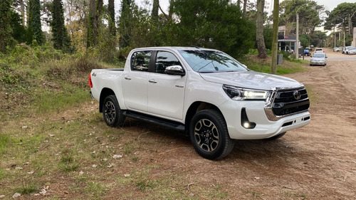 Toyota Hilux 2.8 Cd Srx 177cv 4x4 At