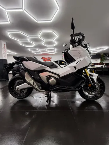Honda X-advs 750