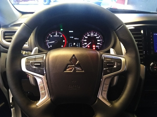 Imagen 5 de 15 de Mitsubishi L200 Full At 4x4 - 2023 - Da