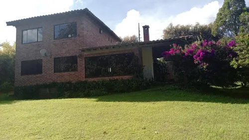 Casa Campestre En Venta En Llanogrande. Cod V12488