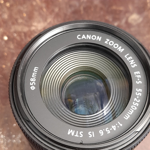 Imagem 2 de 10 de Lente Canon Efs 55-250 1:4 5.6 Is Stm Stabilizer E Macro
