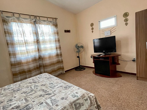 Cabaña O Casa De Alquiler En Villa Serrana Hasta 4 Personas - Tv, Directv, Wifi, Piscina