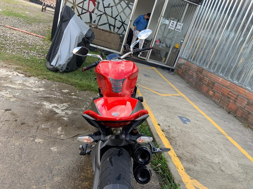 Ducati Monster 1200 Modelo 2015