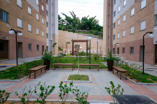 Imagem 12 de 12 de Lançamento New In Place