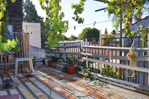Casa 4 Ambientes Con Cochera
