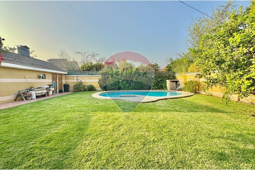 Amplia Casa Ñuñoa 4d Gran Jardin Y Piscina