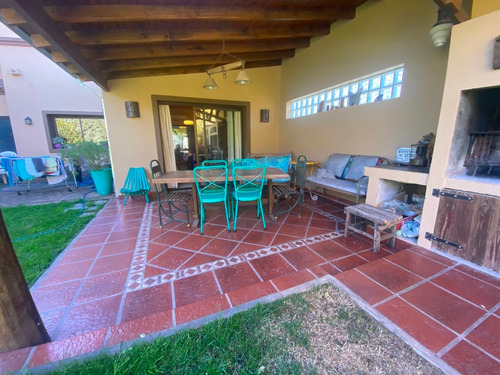 Imagen 9 de 14 de Casa En Venta 2 Dorm. Lago Del Fuerte. Tandil