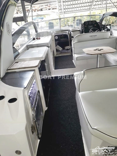 Imagem 4 de 10 de Triton 330, 2015, 2x Mercruiser 220hp - Real - Focker
