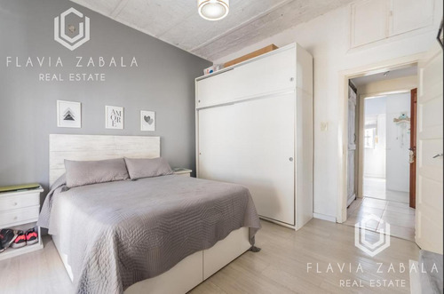 Venta Casa Tres Ambientes Con Pileta Y Jardín En Ituzaingo