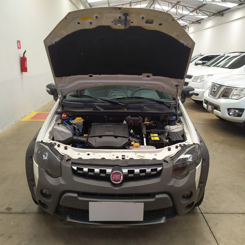 Imagem 10 de 10 de Fiat Strada Adv Extreme Cd 1.8 Flex Aut Completo 2016