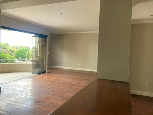 Imagen 4 de 25 de Se Vende Apto 255m2 5h+s/4b+s/3p Country