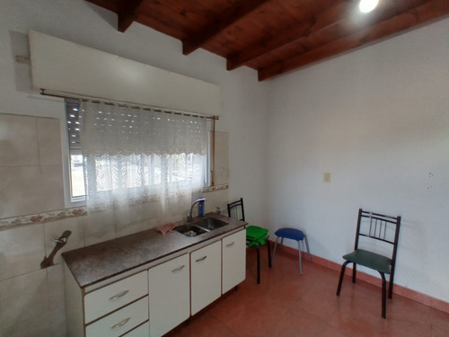 Imagen 3 de 9 de Se Alquila Hermoso Departamento En Loma Verde