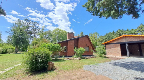 Casa En Venta - 2 Dormitorios 1 Baño - Cochera - 2470mts2 - Comarca Del Sol, Exaltación De La Cruz