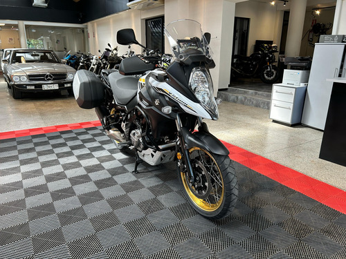 Suzuki V-strom 650 Año 2023 - Hilton Motors Co.