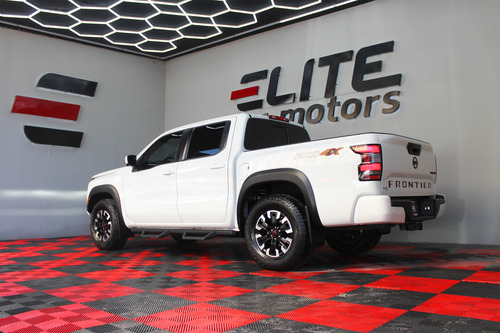 Nissan Frontier 3.8 V6 Pro-4X 4Wd At