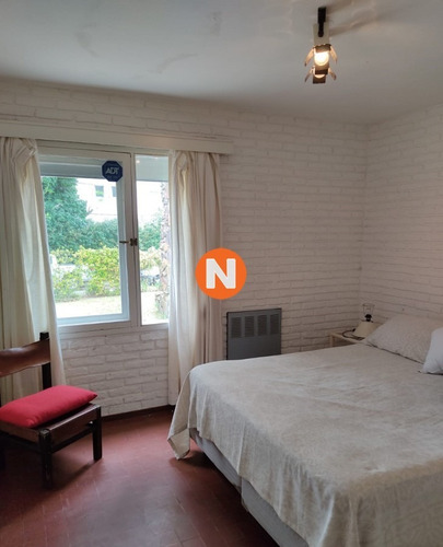 Muy Linda Casa En La Zona De La Mansa- Ref: 217633