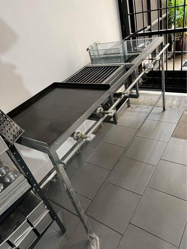 Cocina Industrial Con Parrillera Freidora Baño De Maria Etc
