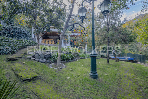 Casa Con Estilo Europeo En El Arrayán