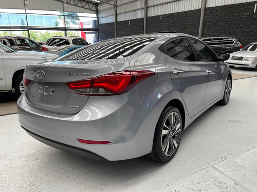 Imagen 4 de 12 de Hyundai Elantra 2015 1.8 Limited Tech At